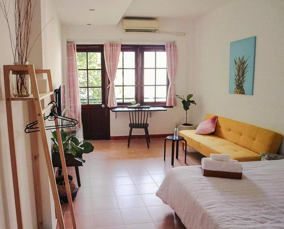 Jet Lag Homestay