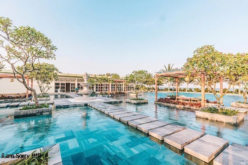 The Victoria Resort